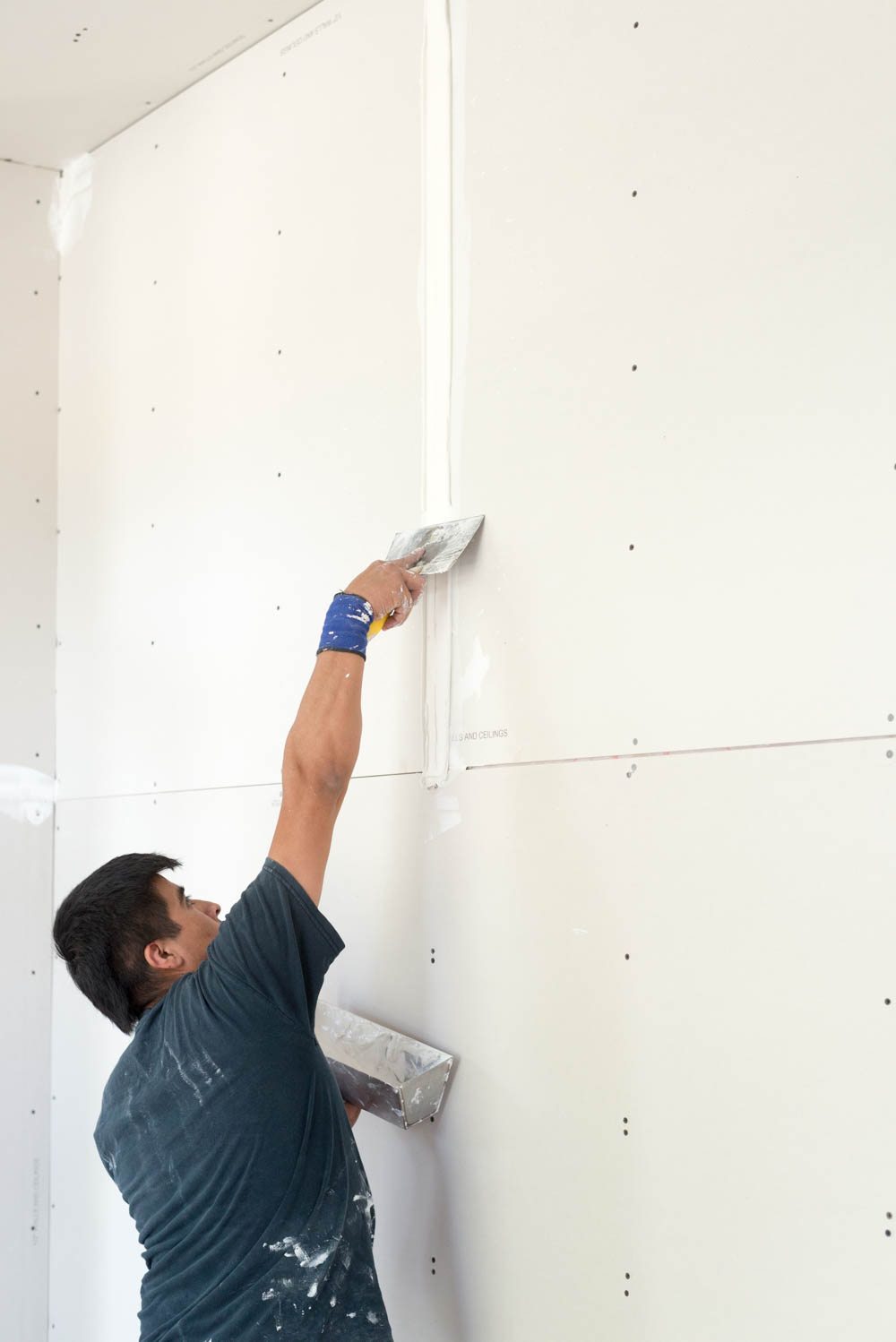 Tiny Model House - Drywall Finishing — photo 1 of 2